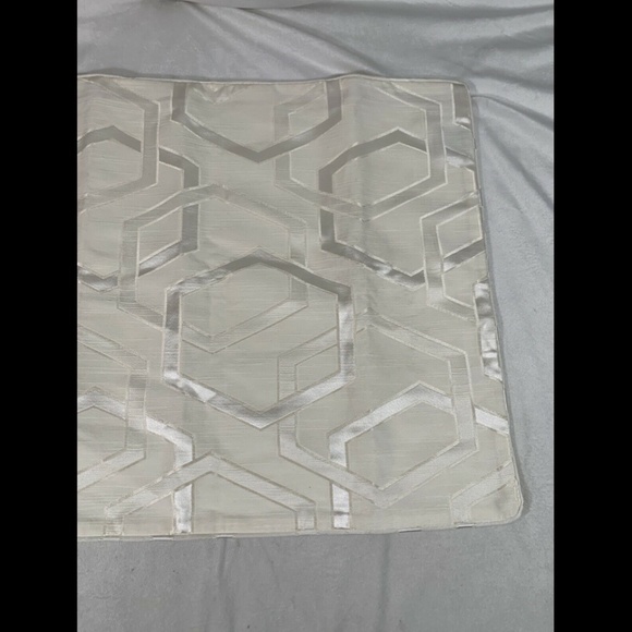 NWD Hotel Collection Verve (1)‎ Standard Sham Pillow Case - Picture 2 of 12